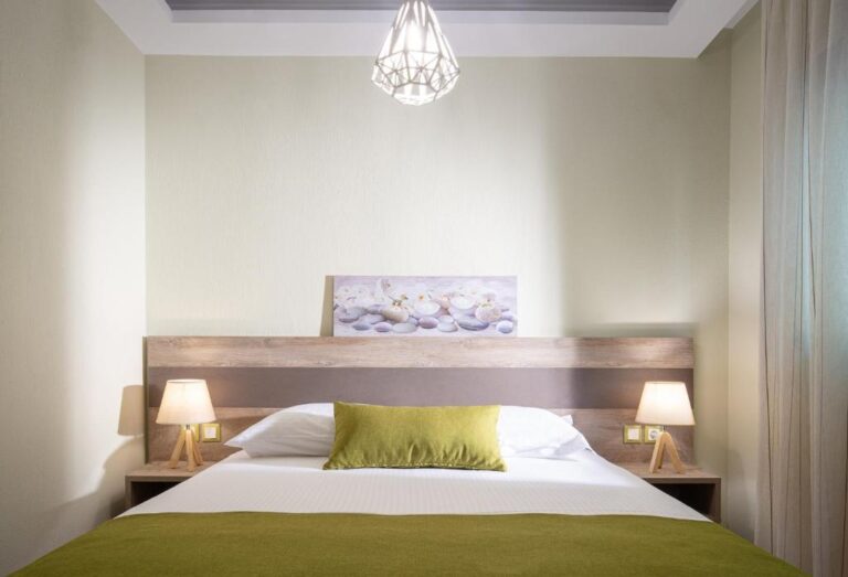 Read more about the article Deluxe one-bedroom apartment